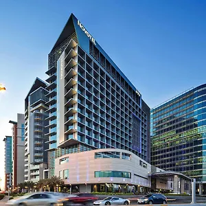 4* מלון Novotel Al Bustan