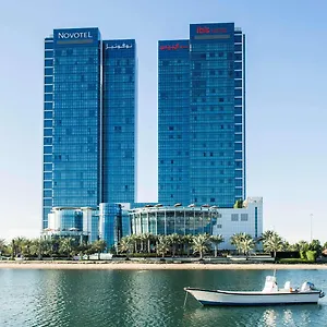 4* מלון Novotel Gate